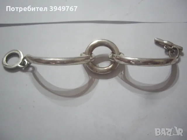 Стара ,масивна много интересна гривна., снимка 2 - Гривни - 49623149