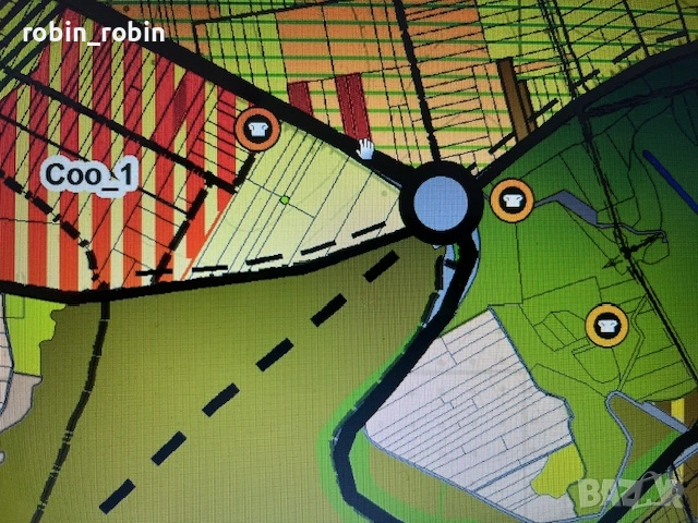 Парцел 5500 кв.м. с ПУП, лице на главен път, над Аксаково- 6 евро/ кв.м., снимка 5 - Парцели - 53998588