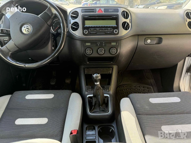 Фолксваген тигуан 2.0тди 140 4х4, снимка 14 - Автомобили и джипове - 52091950