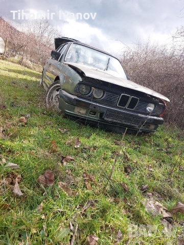 bmw e30 на части !, снимка 2 - Автомобили и джипове - 53401206