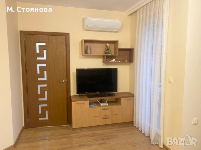 Двустаен в ж.к.Чайка, лукс обзаведен, зад бл.68 с интернет и кабелна, снимка 4 - Апартаменти - 52930151