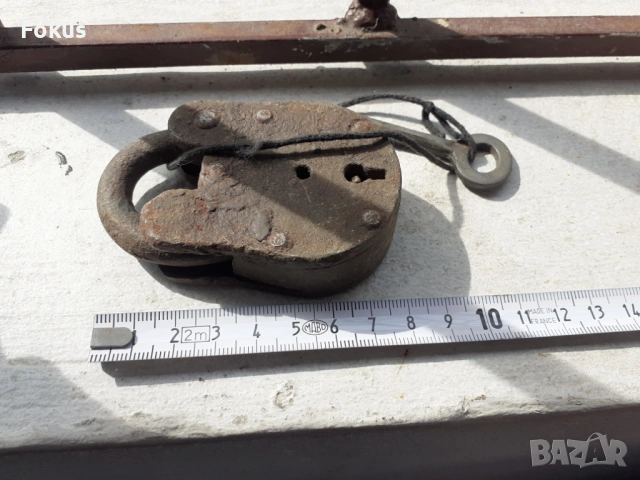 Стар кован катинар кофар катанец с ключ маркировки 4, снимка 6 - Антикварни и старинни предмети - 53685612