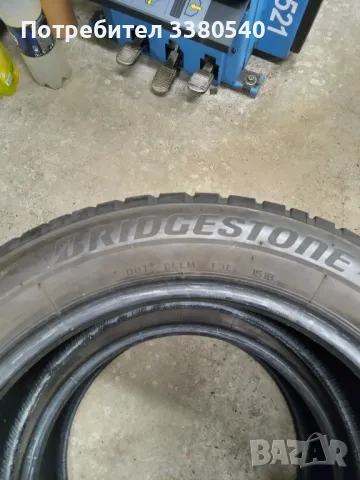 Зимни гуми 2 броя -215/55/R17 Bridgestone  6 мм грайфер , снимка 3 - Гуми и джанти - 47840182