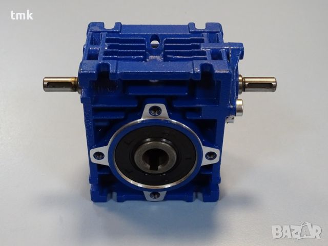 Червячен редуктор MOTOVARIO NRV030 worm gear reducer i:10.00, снимка 4 - Резервни части за машини - 45727087