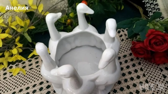 Бели гъски кашпа, снимка 3 - Декорация за дома - 52942233