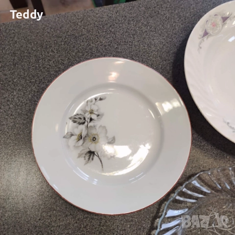 Ретро чинии, стар български порцелан, снимка 4 - Други ценни предмети - 51977457