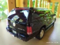1 : 18 Метален модел на Cadillac Escalade ESV 2003, Ricko, снимка 7