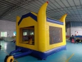 Надуваем атракцион под наем : Миньони с баскетболен кош, снимка 6