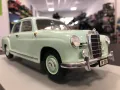 REVELL метална колекционерска количка MERCEDES 180 PONTON 1:18, снимка 2