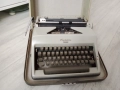 Германска пишеща машина OLYMPIA 1968 г., снимка 1