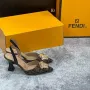 сандали на ток, чанта и портмоне fendi , снимка 2