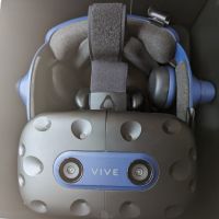 HTC Vive Pro 2 VR Headset, с дефект, снимка 6 - Друга електроника - 46054431