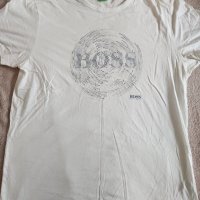 Оригинална тениска boss  размер L , снимка 1 - Тениски - 45537288