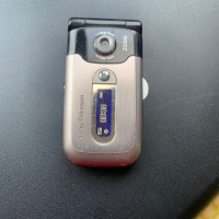 Sony Ericsson Z550i, снимка 1 - Sony Ericsson - 44949425