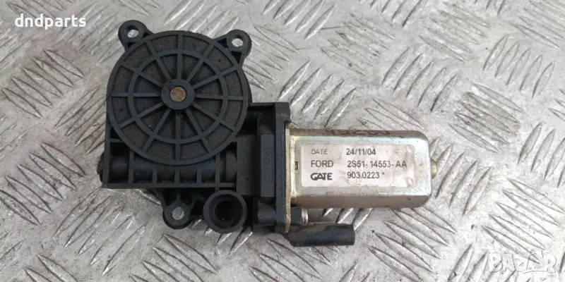 Моторче стъклоповдигач Ford Fiesta 2004г.(преден десен)	, снимка 1