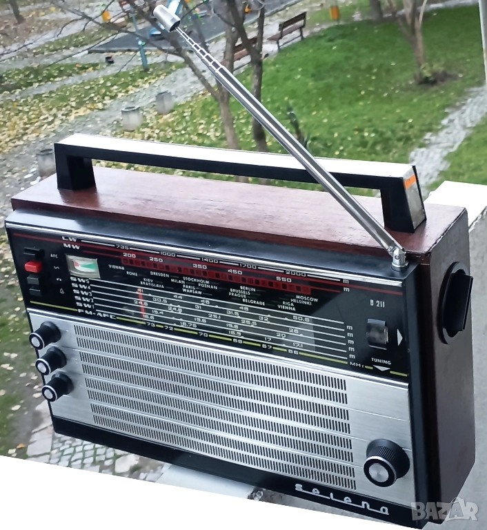 59📻✨ Върни си спомените с реставрираното SELENA B211 – 100 лв., снимка 1