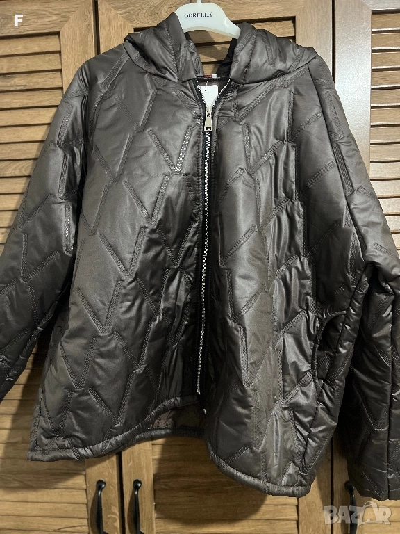 Дамско яке ново, снимка 1