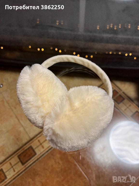Ушанки бели, снимка 1