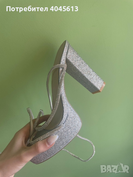 Нови сребристи  обувки с ток 10 см , снимка 1