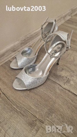 Meгияс 39 номер Дамски официални обувки/сандали, снимка 3 - Дамски елегантни обувки - 51687422