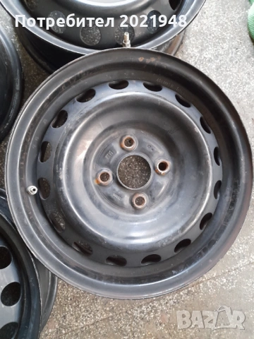 Продава джанти 14 цола,Опел,4 дупки, снимка 3 - Гуми и джанти - 53878664