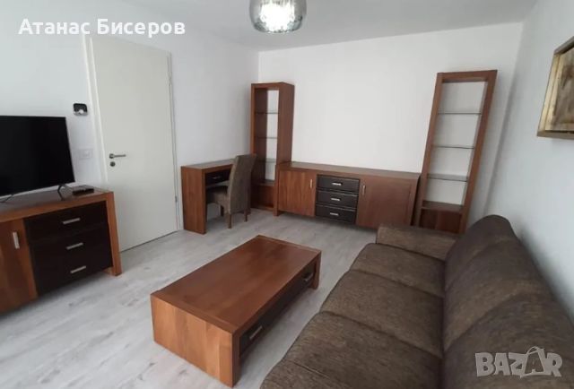 Четиристаен апартамент Гагарин.Напълно обзаведен, снимка 2 - Стаи под наем - 46454000