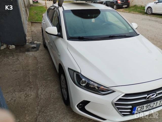 Продавам Хюндай Елантра 1,6 crdi , снимка 6 - Автомобили и джипове - 54193916