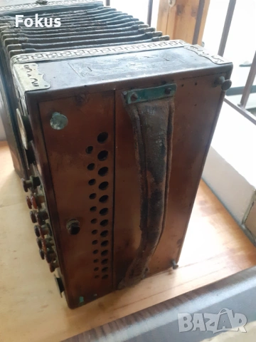 Стар диатоничен акордеон антика дърво кожа седеф каталин, снимка 4 - Антикварни и старинни предмети - 53275094