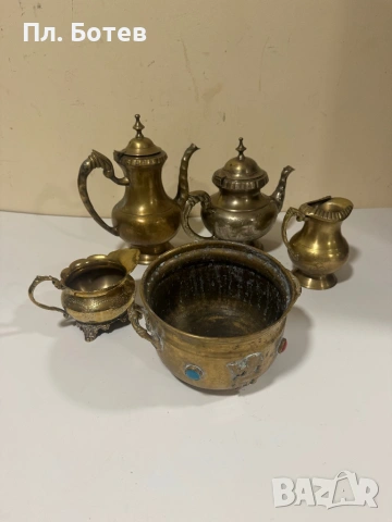 Стари бронзови съдове