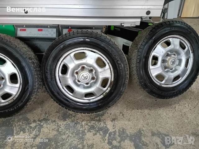 Джанти с гуми toyota 17 hilyx/land cruiser, снимка 2 - Гуми и джанти - 52947842
