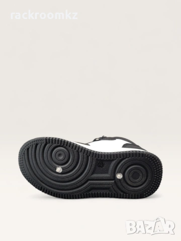 Високи детски кецове в черно и бяло с лепенка P693 black/white, снимка 4 - Детски маратонки - 53886968