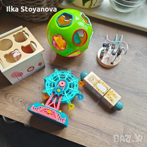 продавам лот от бебешки играчки