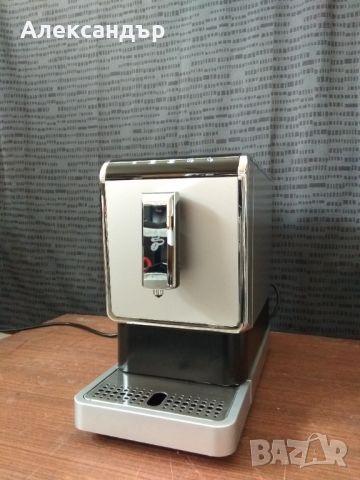 Кафеавтомат TCHIBO, снимка 3 - Кафемашини - 45668444