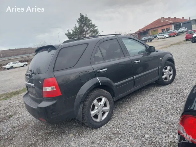 Kia Sorento 2.5 CRDI, Кия Соренто Фейс на части!, снимка 3 - Автомобили и джипове - 47193922