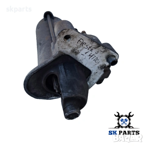 Стартер за Ford Fiesta V 1,4 TDCI, снимка 3 - Части - 53799422
