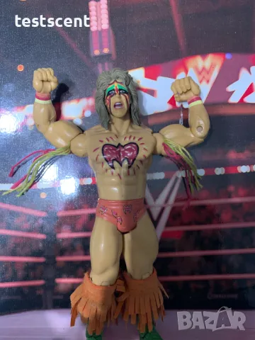 Екшън фигура WWE The Ultimate Warrior Legends Classic Superstars WWF figure играчка, снимка 5 - Колекции - 48527331