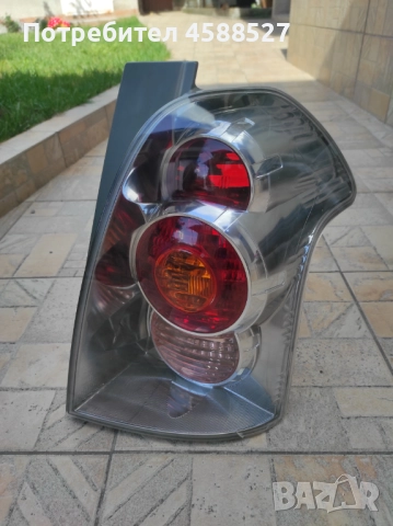 Десен стоп за Тойота Корола Версо 2004-2007 Toyota Corolla verso