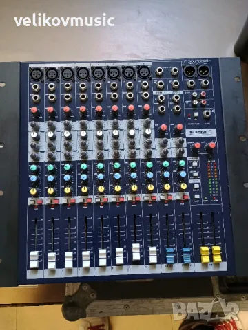 Смесителни пулт Soundcraft EPM 8, снимка 1 - Други - 47215310