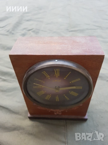 Каминен часовник Маяк 2