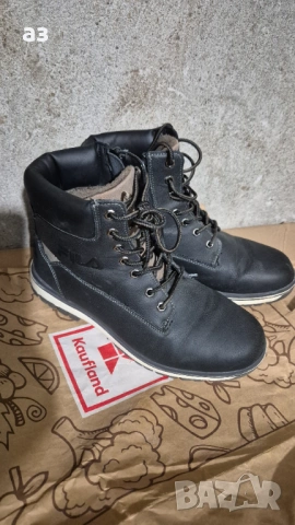 Юношески черни боти Fila - номер 40 (25 см)