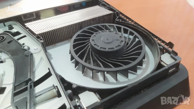 PS 4 slim 500 гб + Джойстик + Mortal Kombat 11 + Кабели | Почистена | PS4 , снимка 11 - PlayStation конзоли - 50968175