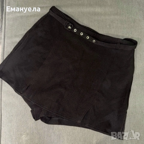 Пола- панталон в черен цвят Sinsay+ подарък раирани панталони Sinsay