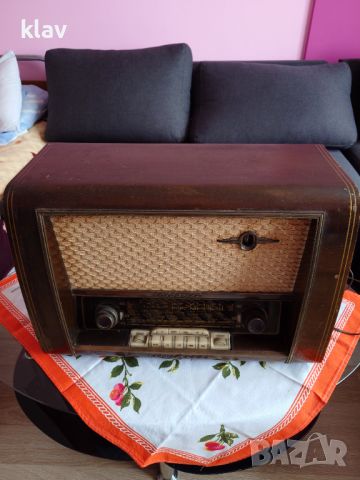 Старо лампово Радио "Loewe Opta
