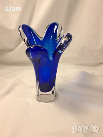 Стъклена ваза, снимка 1 - Вази - 45471072