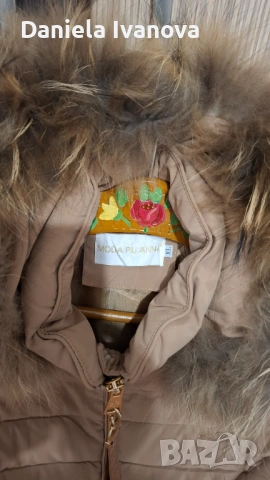 Чисто ново,дебело,топло,дамско,зимно яке + подарък: пролетно-есенно яке и шал,общо за: 65€, снимка 3 - Якета - 53208895