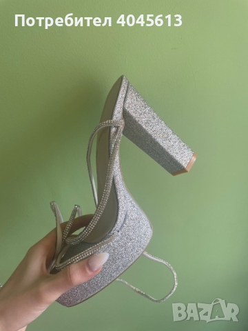 Нови сребристи  обувки с ток 10 см , снимка 1 - Дамски елегантни обувки - 44978232