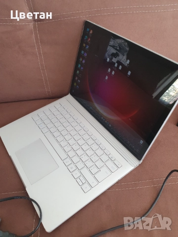 Бартер за ipad или андройд Microsoft surface book 2 1TB 16Ram Nvidia, снимка 1
