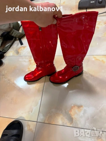 Подарявам - дамски червени лачени ботуши Елиза Eliza номер 36 стелка 23см. ток 3см., снимка 2 - Дамски ботуши - 53598657