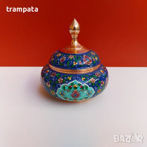 НАЙ ДОБРАТА ОФЕРТА Красива Медна емайлирана захарница ,кутия с цветя 