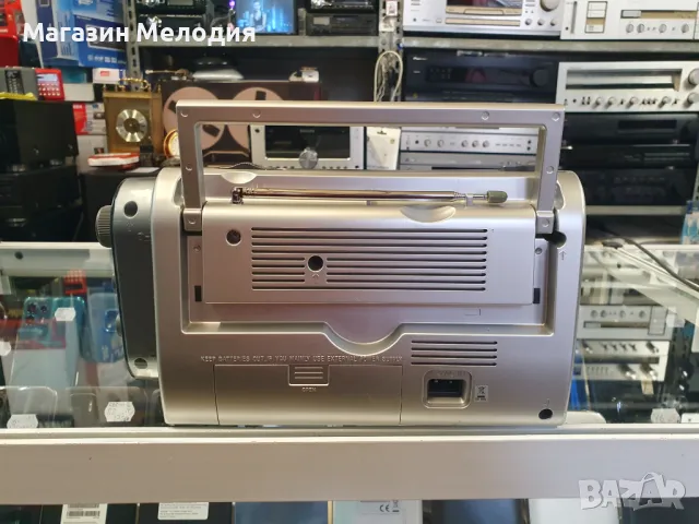 Радио SONY ICF-704S Silver В отлично техническо и визуално състояние., снимка 11 - Радиокасетофони, транзистори - 47193972